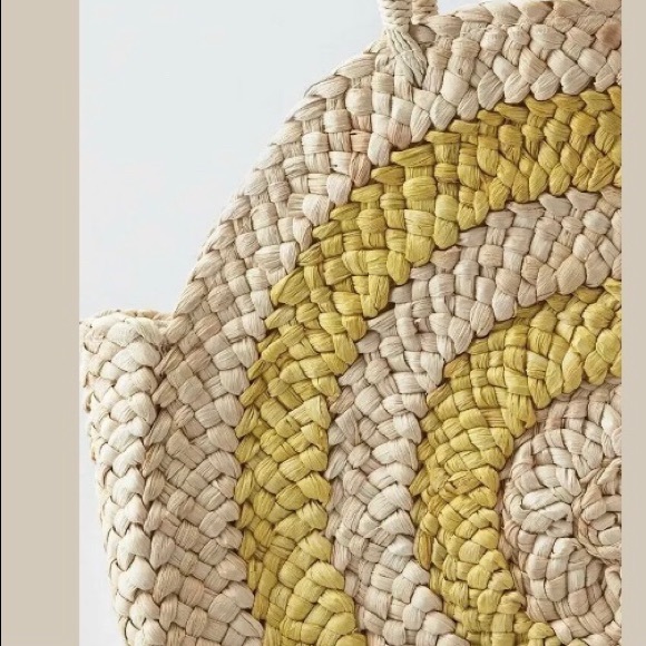 AEO large straw tote - Picture 2 of 4